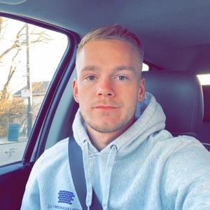 Meet your Posher, Brett